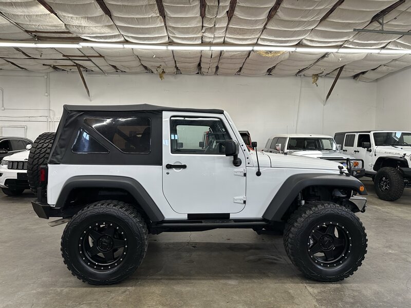 Used 2015 Jeep Wrangler Rubicon w/ Power Convenience Group AWD/4WD image 2
