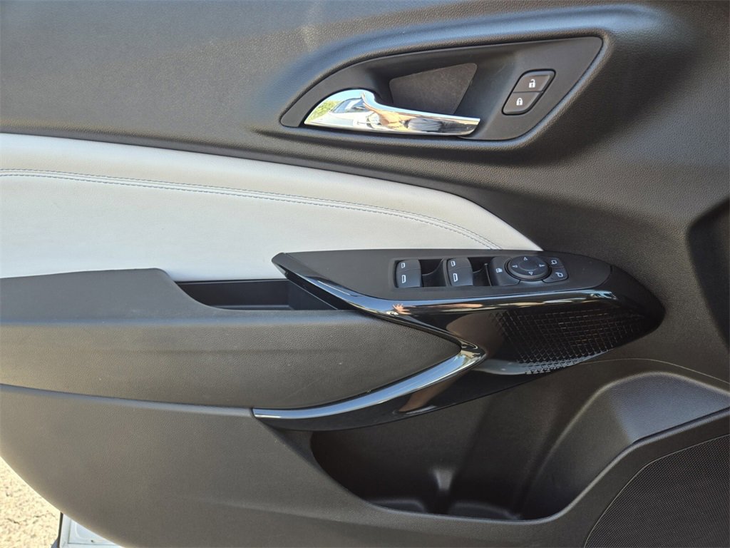 Used 2024 Chevrolet Trax LT image 31