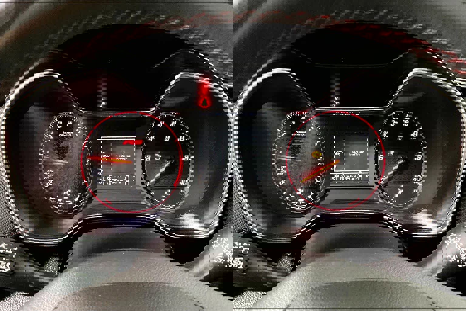 Used 2021 Chevrolet TrailBlazer RS w/ Sun and Liftgate Package AWD/4WD image 26