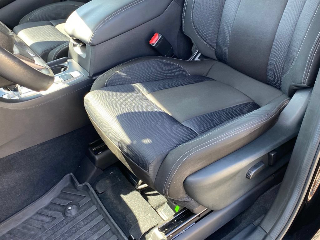 Used 2025 Subaru Ascent Premium AWD/4WD image 25