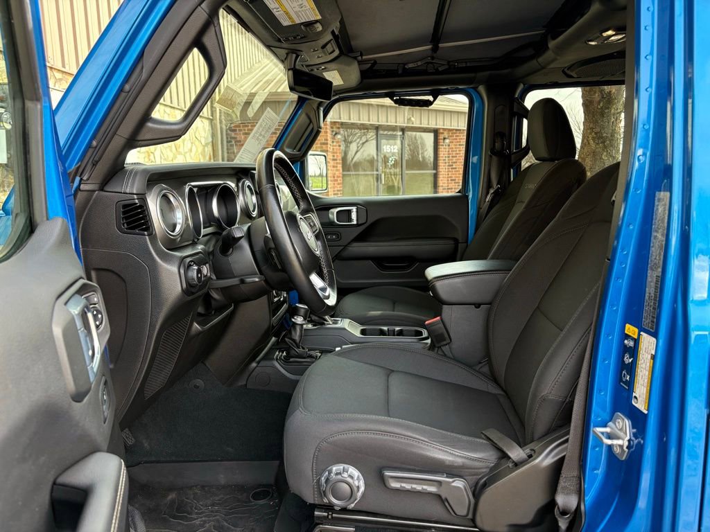 Used 2022 Jeep Wrangler Unlimited Sahara image 17