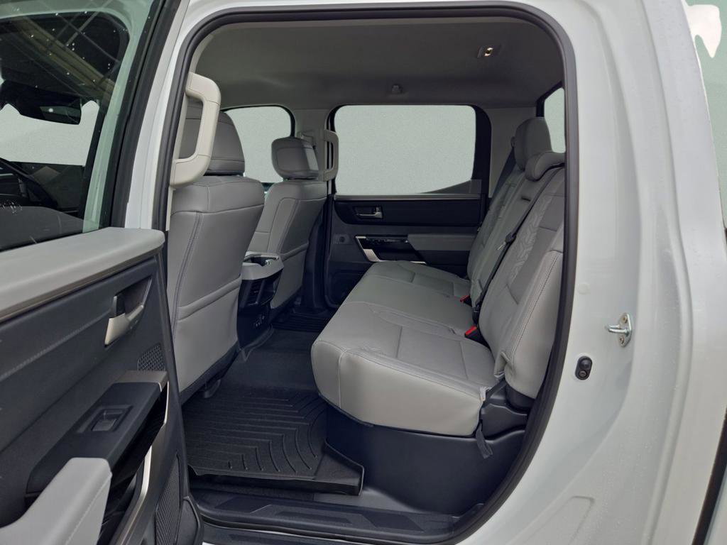 Used 2024 Toyota Tundra Limited w/ Power Package AWD/4WD image 29