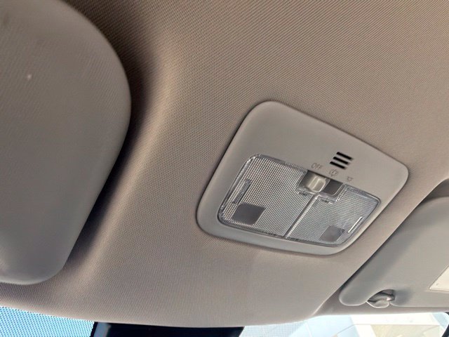 Used 2017 Toyota Corolla LE w/ Carpet Mat Package (TMS) FWD image 54