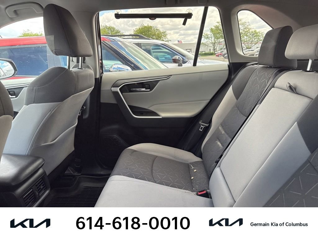 Used 2020 Toyota RAV4 XLE w/ XLE Grade Weather Package AWD/4WD image 12