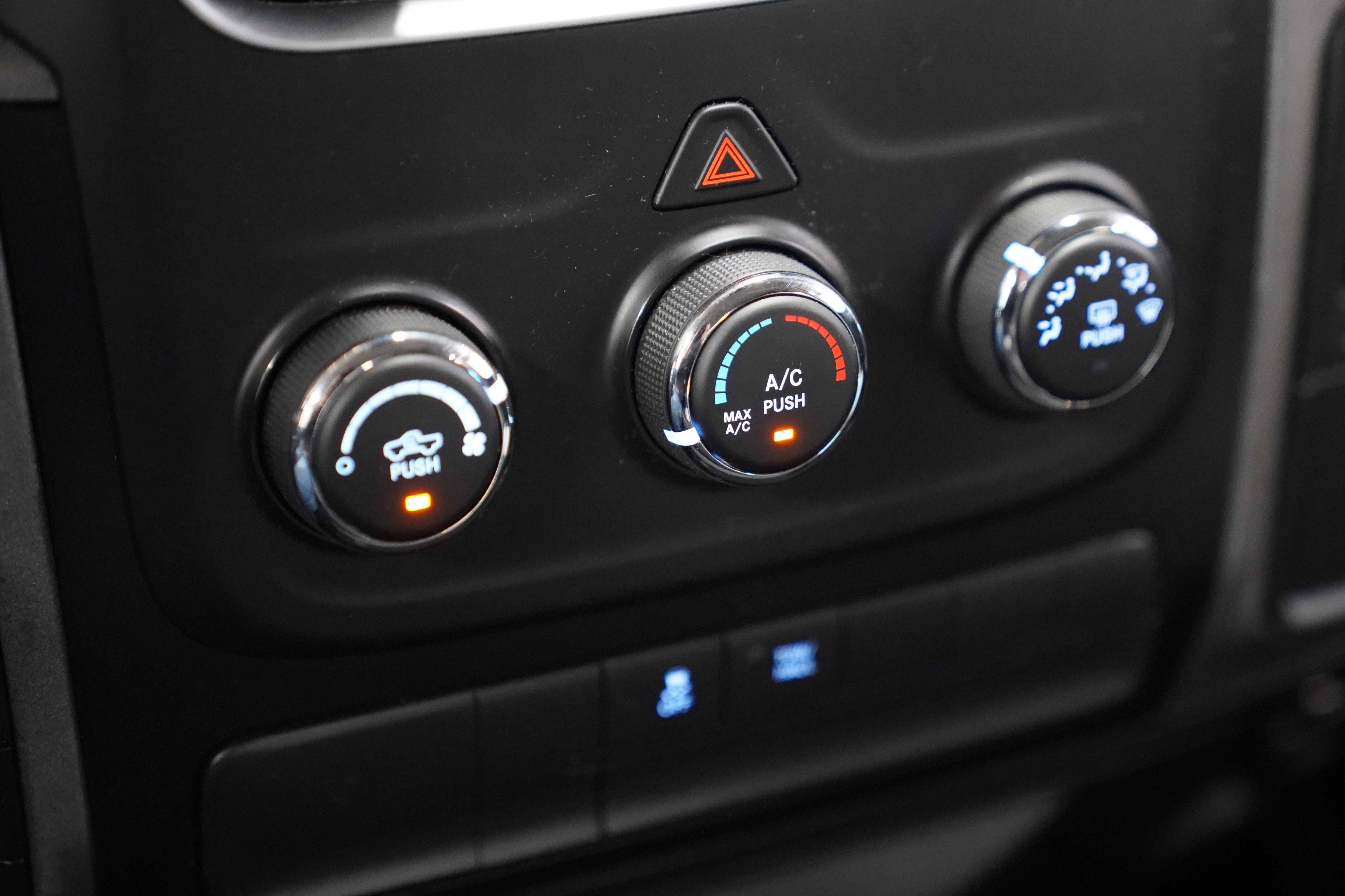 Used 2021 RAM 1500 Classic Warlock image 18