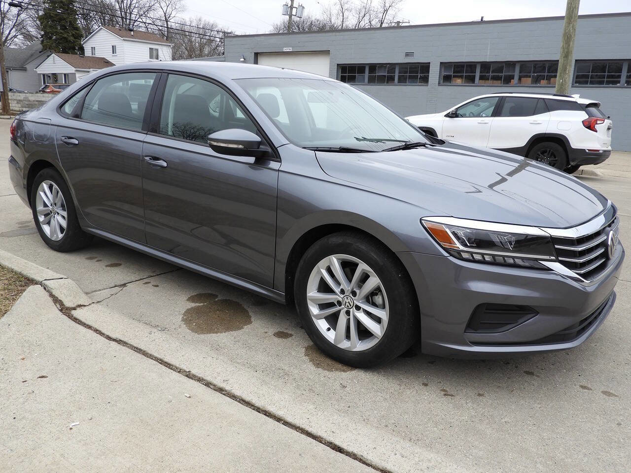 Used 2021 Volkswagen Passat 2.0T S w/ Luggage Net & Mats Package image 12