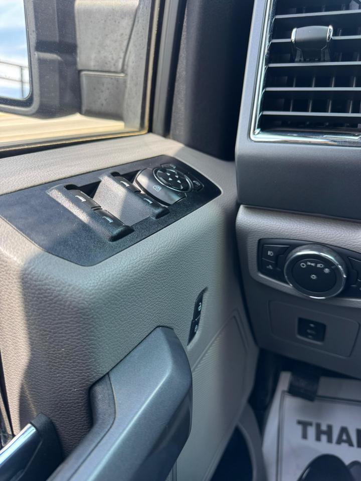 Used 2015 Ford F150 XLT w/ Equipment Group 302A Luxury AWD/4WD image 16
