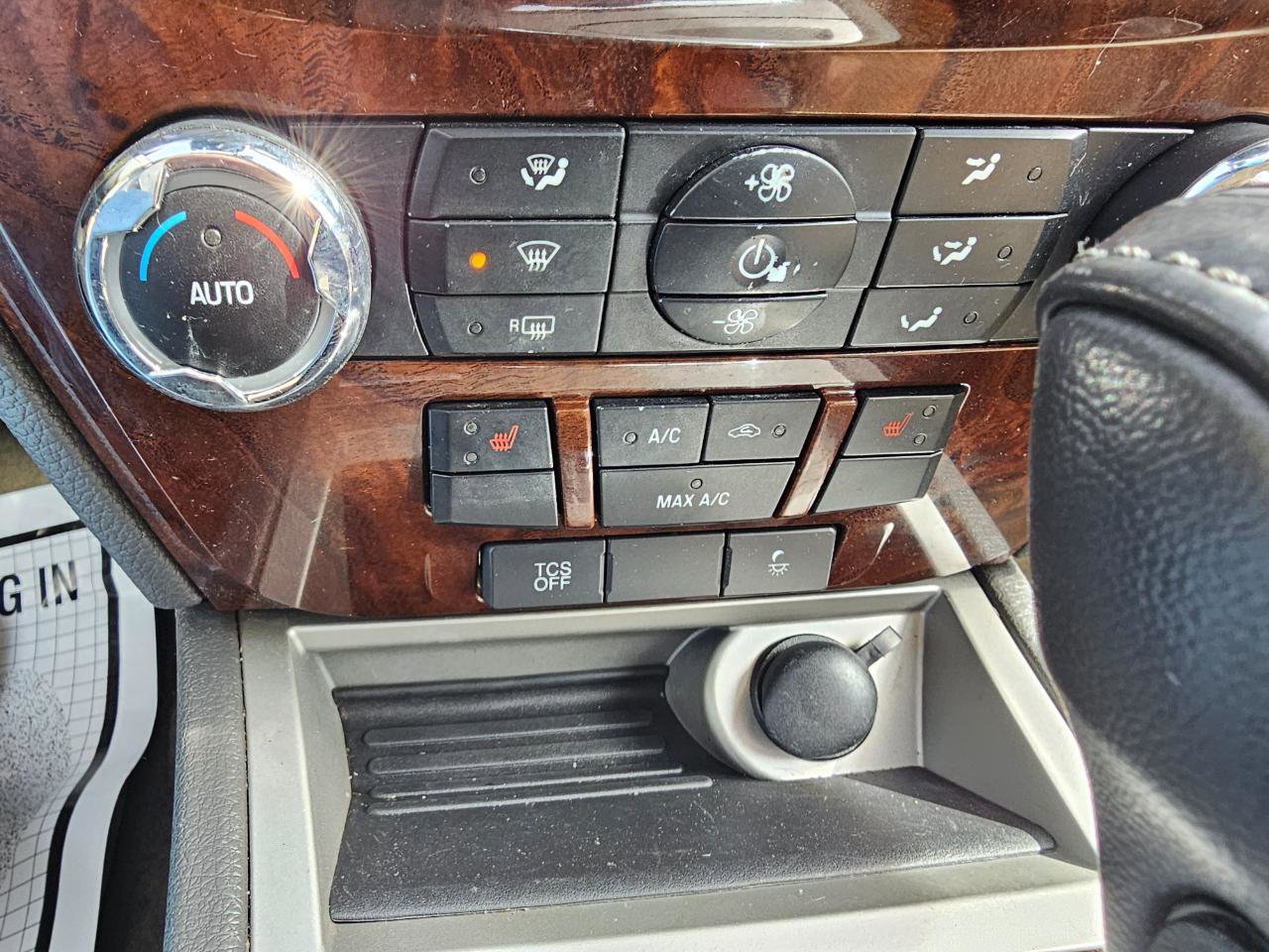 Used 2012 Ford Fusion SEL image 40