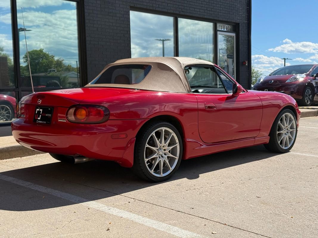 Used 1999 MAZDA MX-5 Miata image 13