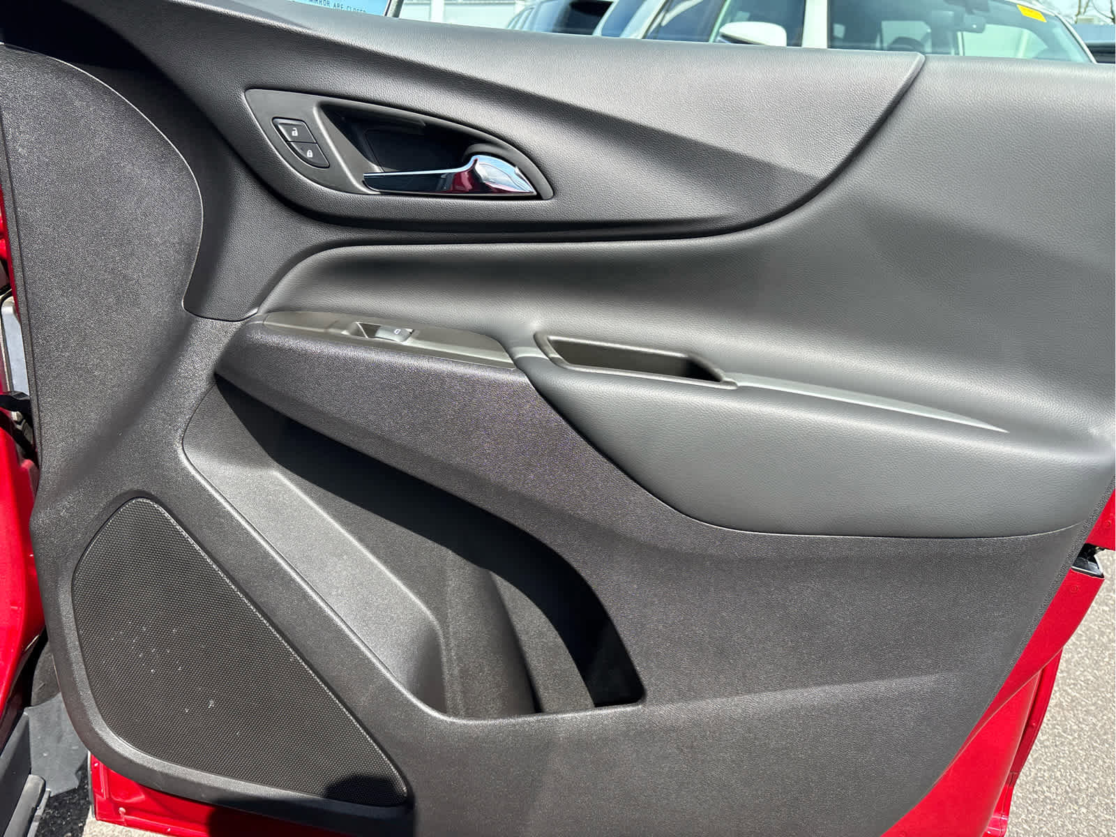 Certified 2024 Chevrolet Equinox LT w/ LPO, Floor Liner Package image 27