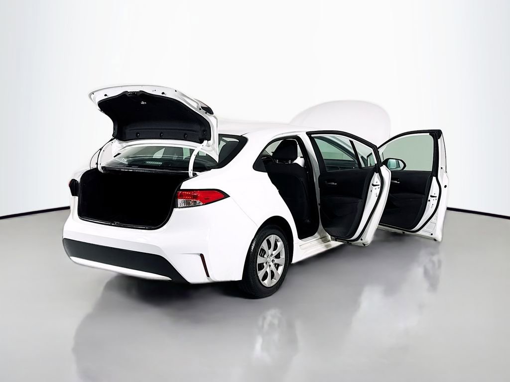 Used 2020 Toyota Corolla LE image 17
