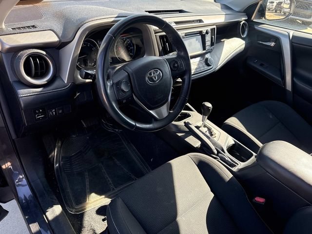 Used 2018 Toyota RAV4 XLE FWD image 23