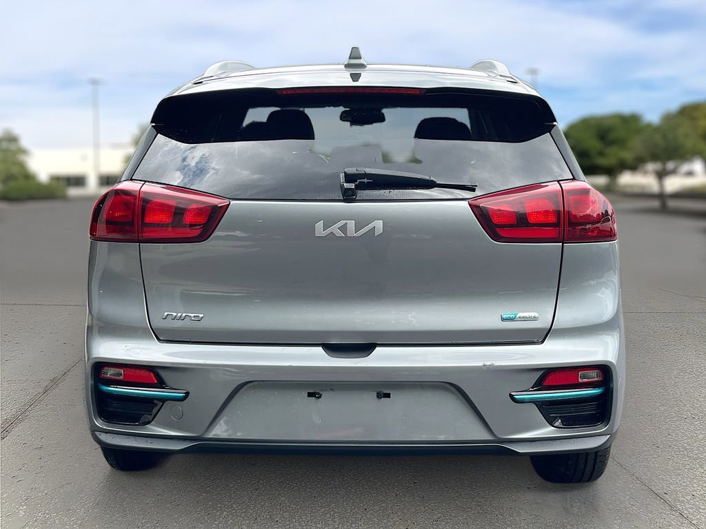 Used 2022 Kia Niro EX image 4