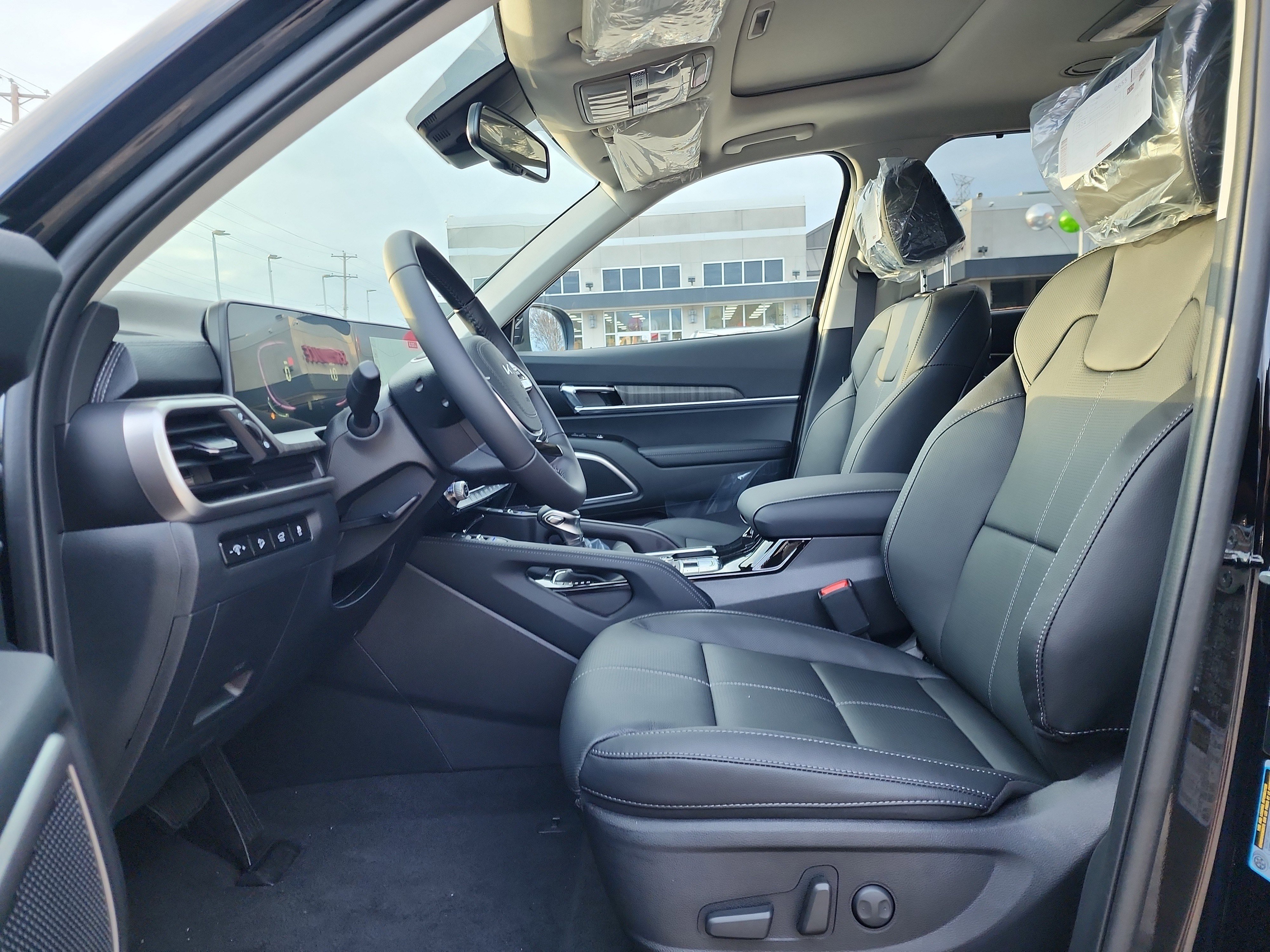 New 2025 Kia Telluride EX w/ EX Captain's Chair Package image 5