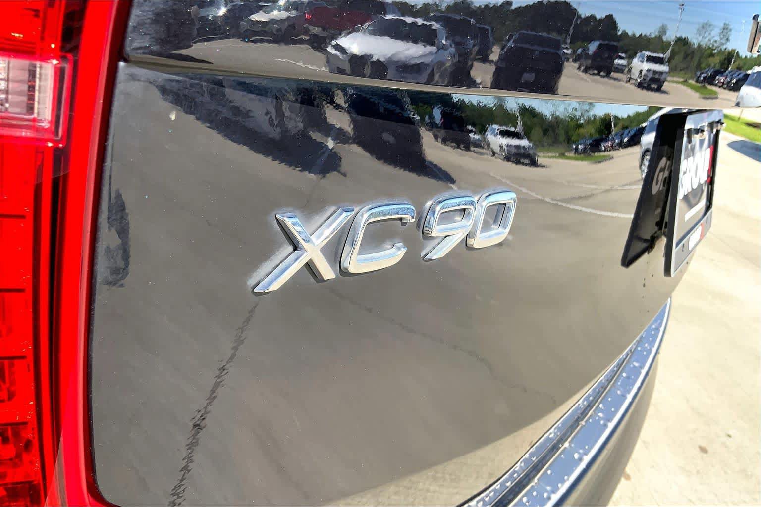 Used 2021 Volvo XC90 T6 Momentum w/ Advanced Package AWD/4WD image 30