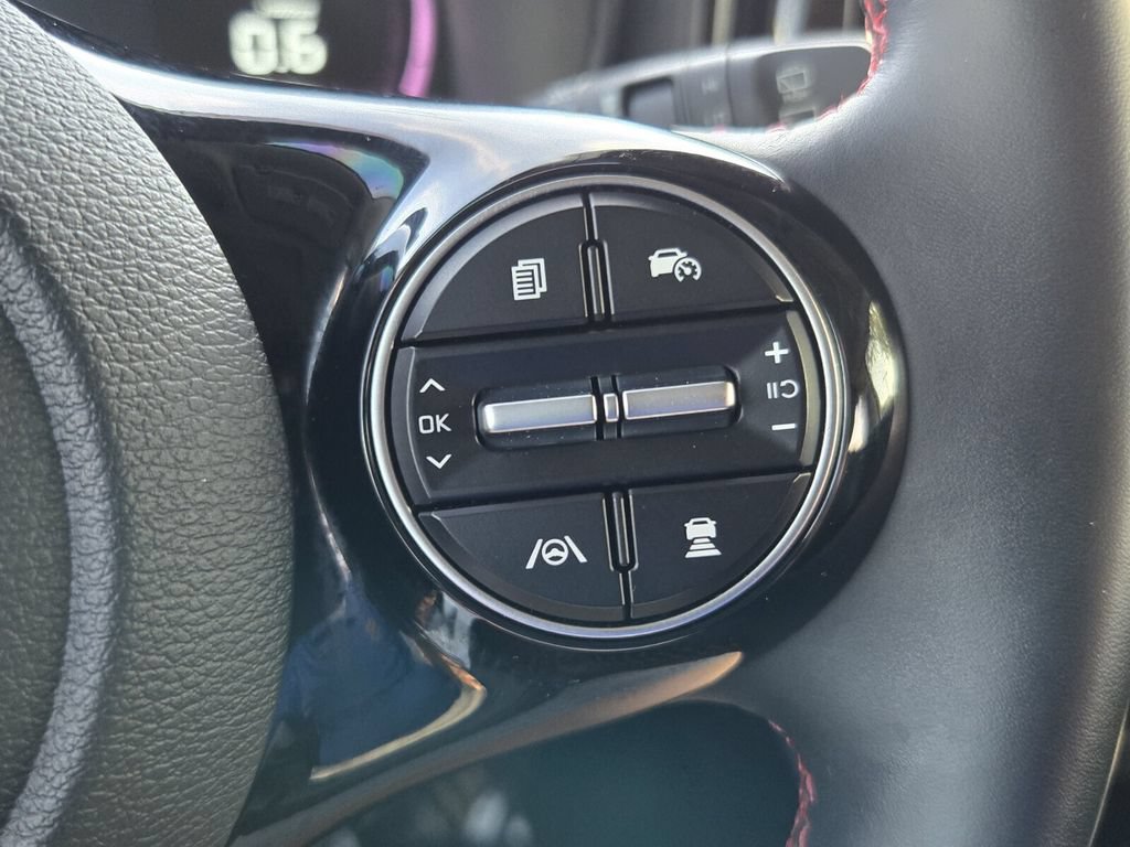 Used 2023 Kia Soul GT-Line w/ GT-Line Technology Package FWD image 22