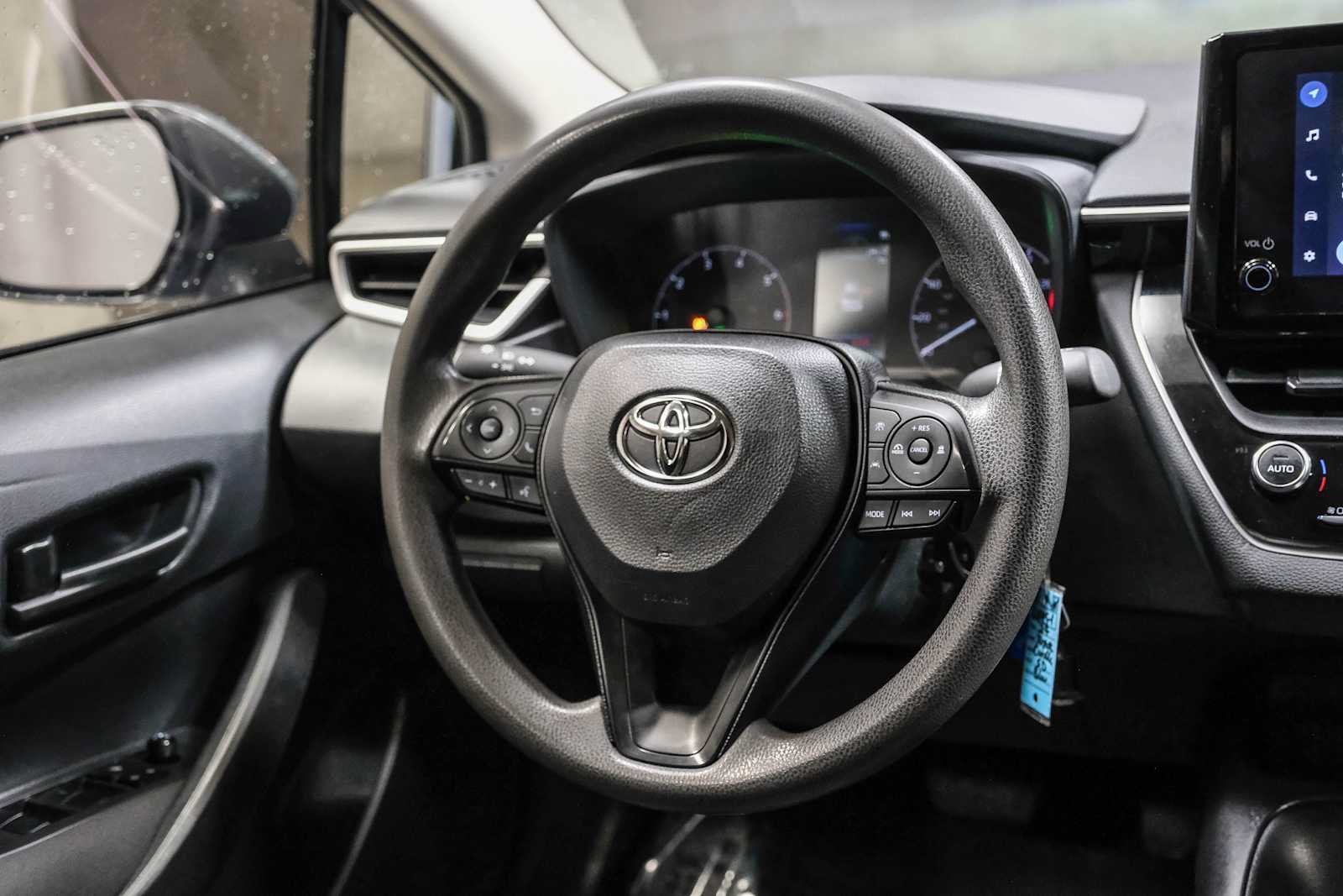 Used 2024 Toyota Corolla LE FWD image 19
