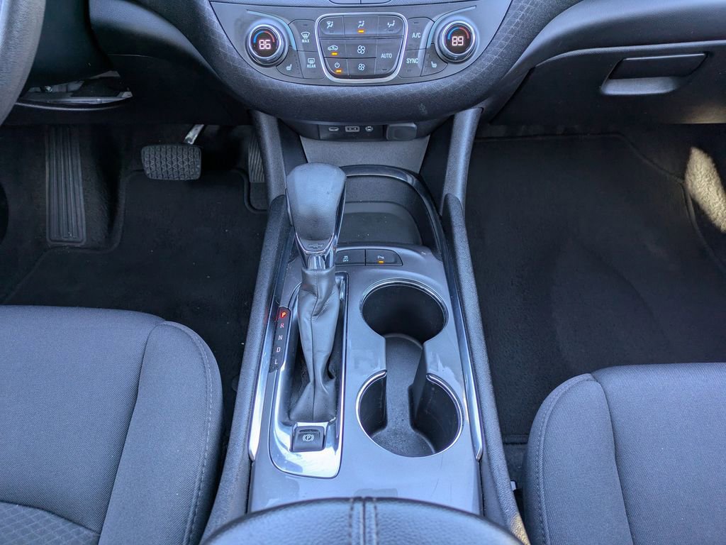 Used 2024 Chevrolet Malibu LT image 19