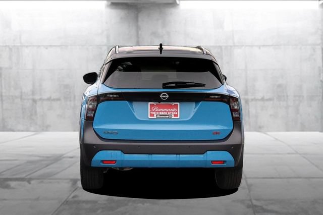 Certified 2025 Nissan Kicks SR FWD image 6
