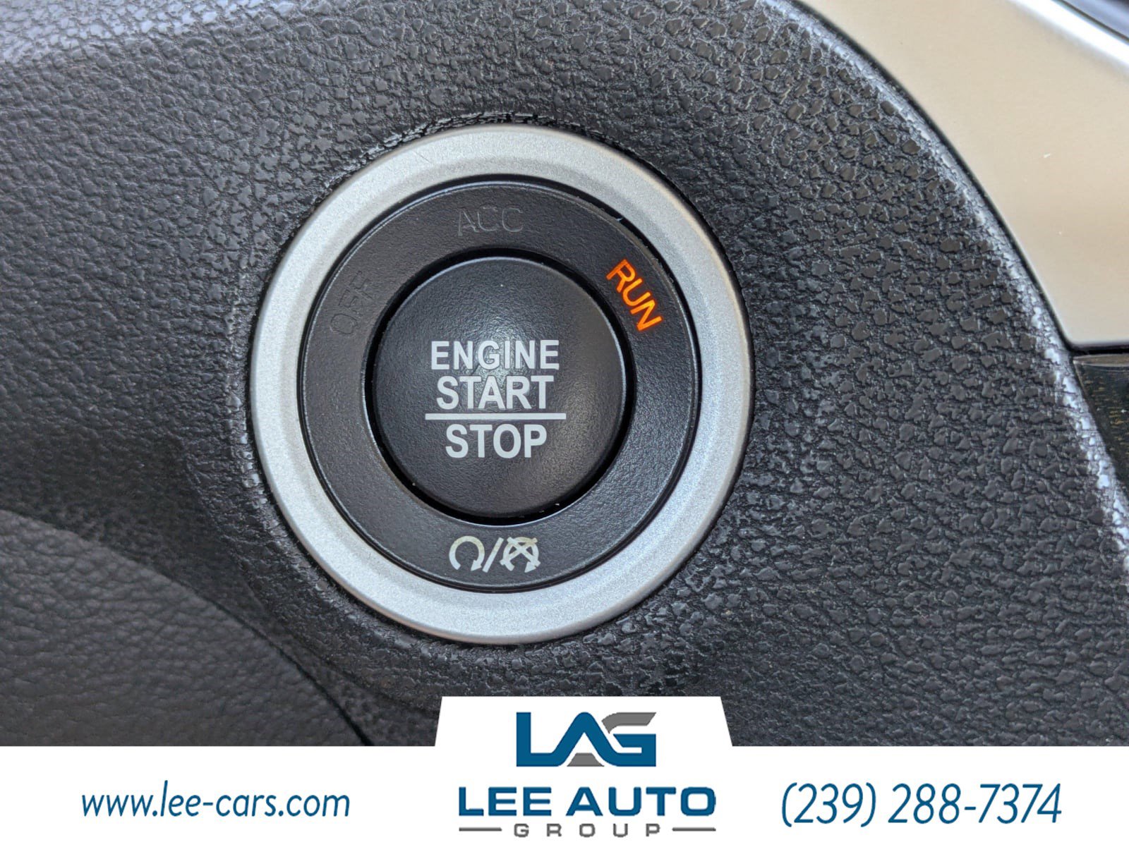 Used 2016 Chrysler 300 C RWD image 27