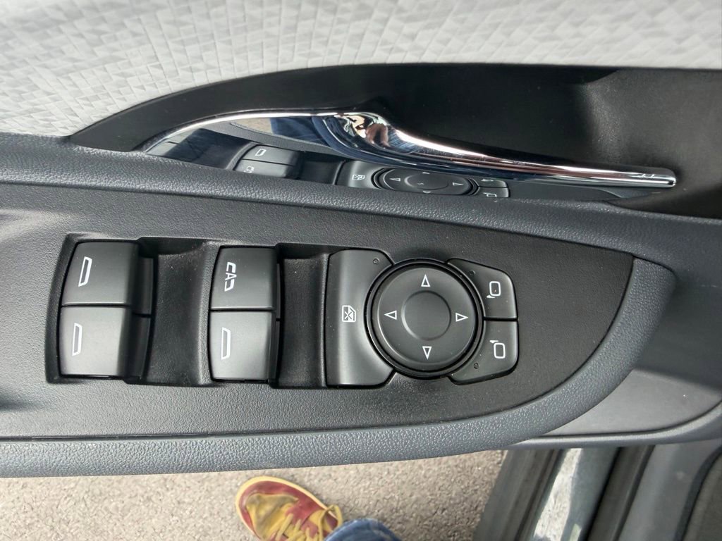 Used 2021 Chevrolet Bolt Premier image 10