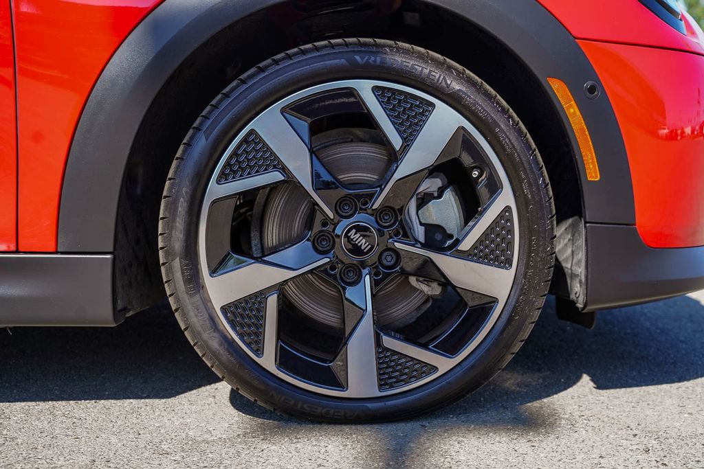 Used 2025 MINI Cooper S image 9