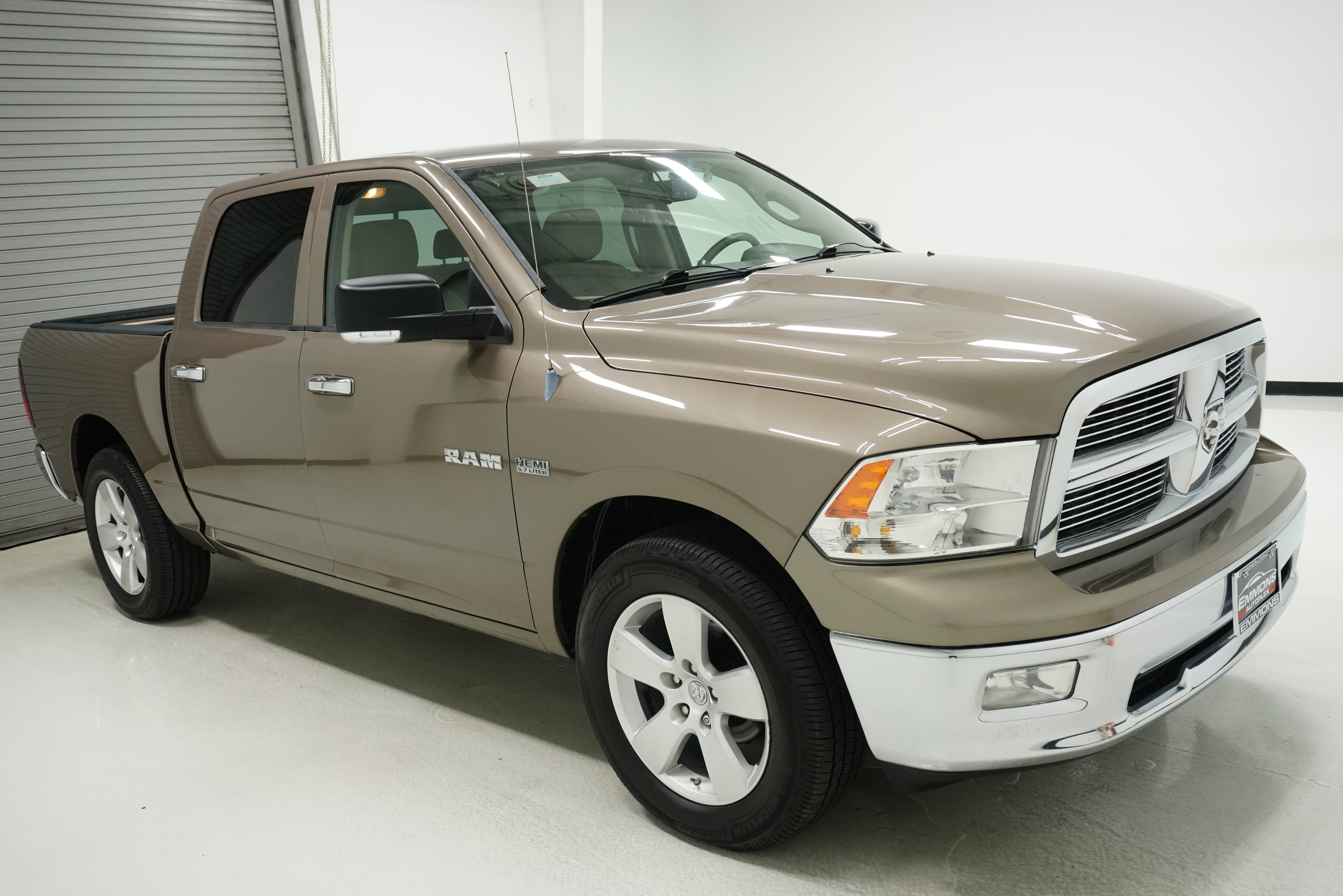 Used 2009 Dodge Ram 1500 Truck SLT w/ Big Horn Regional Pkg image 2