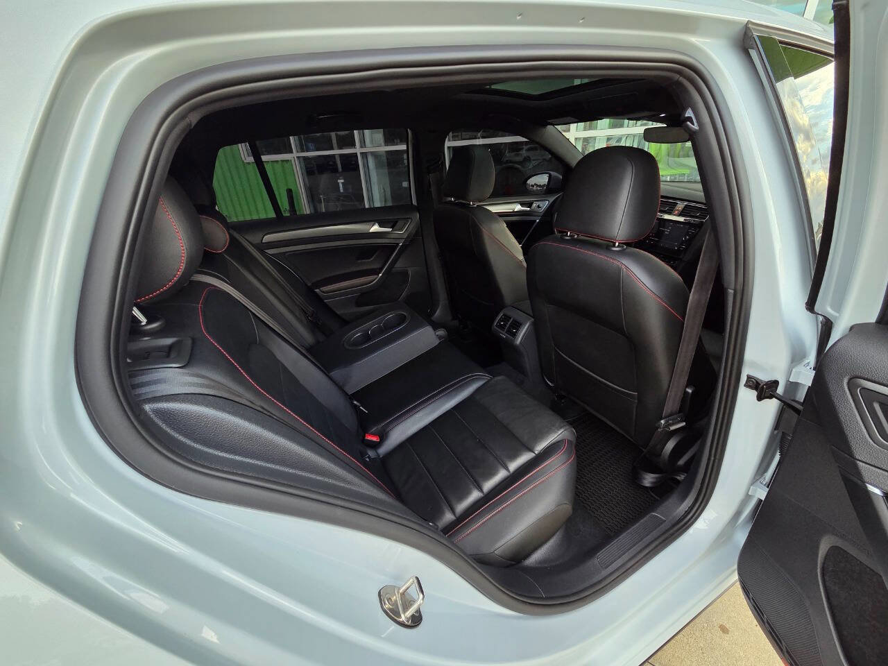 Used 2018 Volkswagen GTI Autobahn image 15