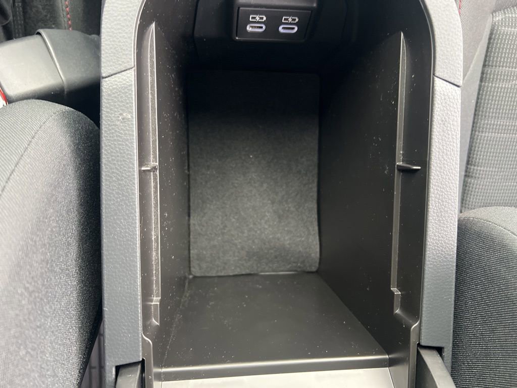 Used 2023 Toyota RAV4 SE image 19