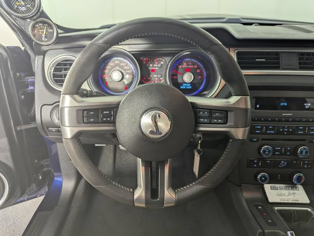 Used 2011 Ford Mustang Shelby GT500 RWD image 22