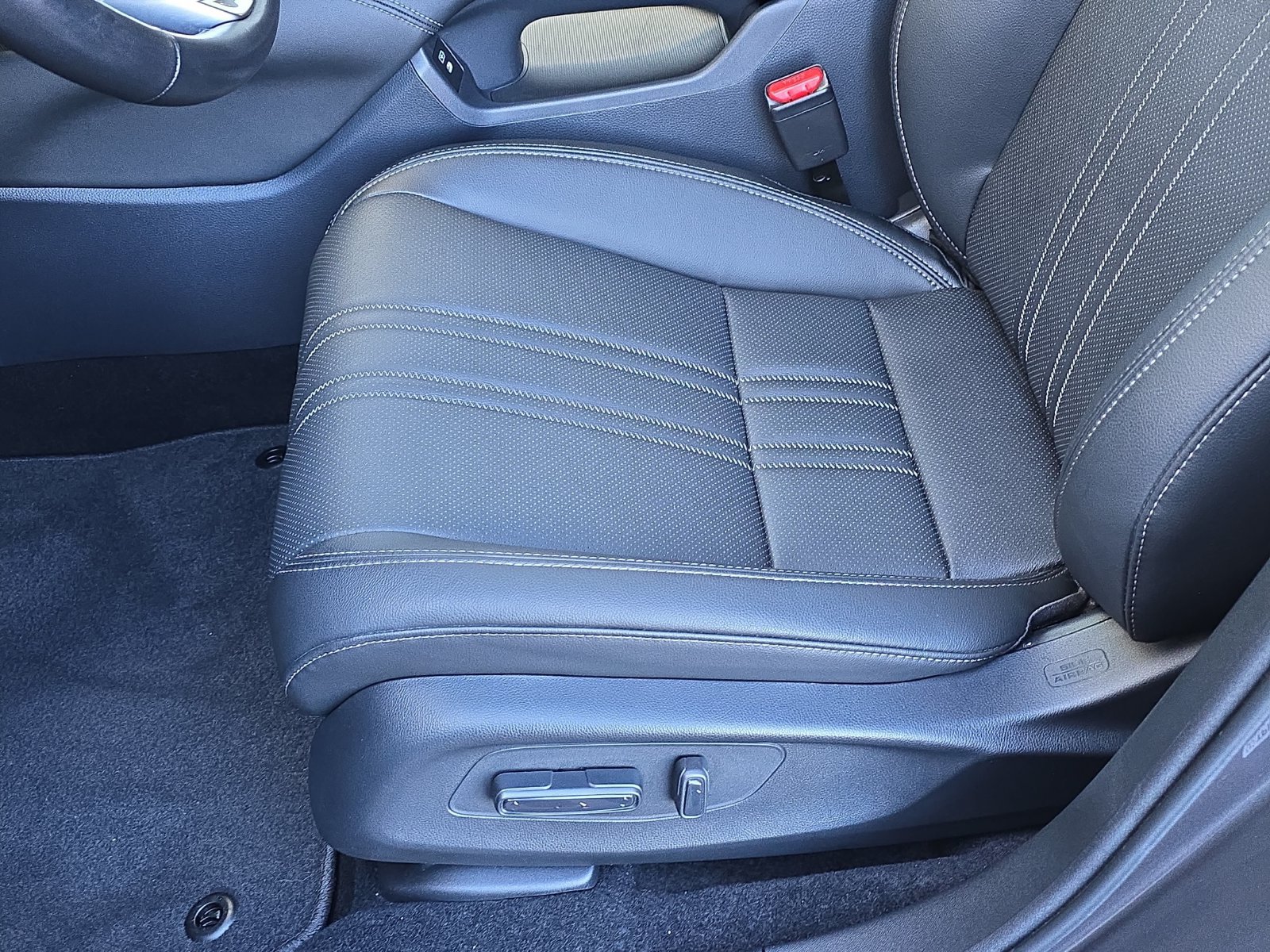 Certified 2026 Honda HR-V EX-L image 26
