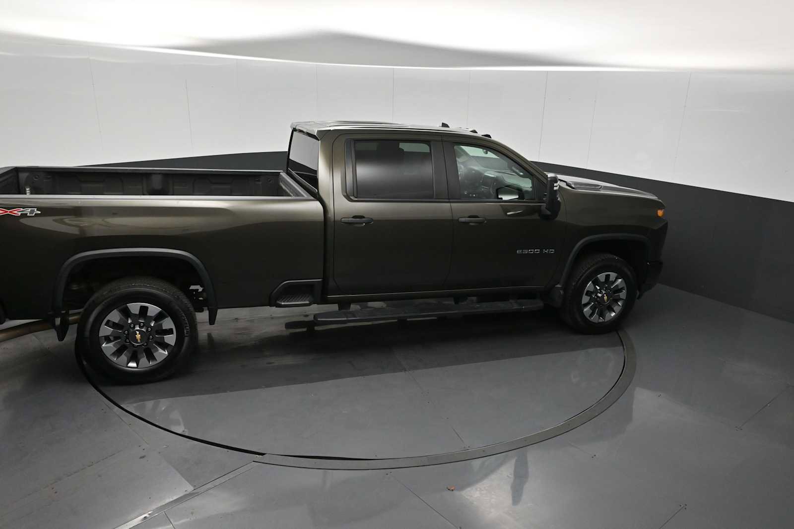 Used 2022 Chevrolet Silverado 2500 Custom w/ Custom Value Package image 26