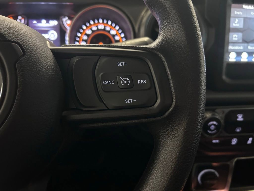 Used 2023 Jeep Gladiator Sport AWD/4WD image 9