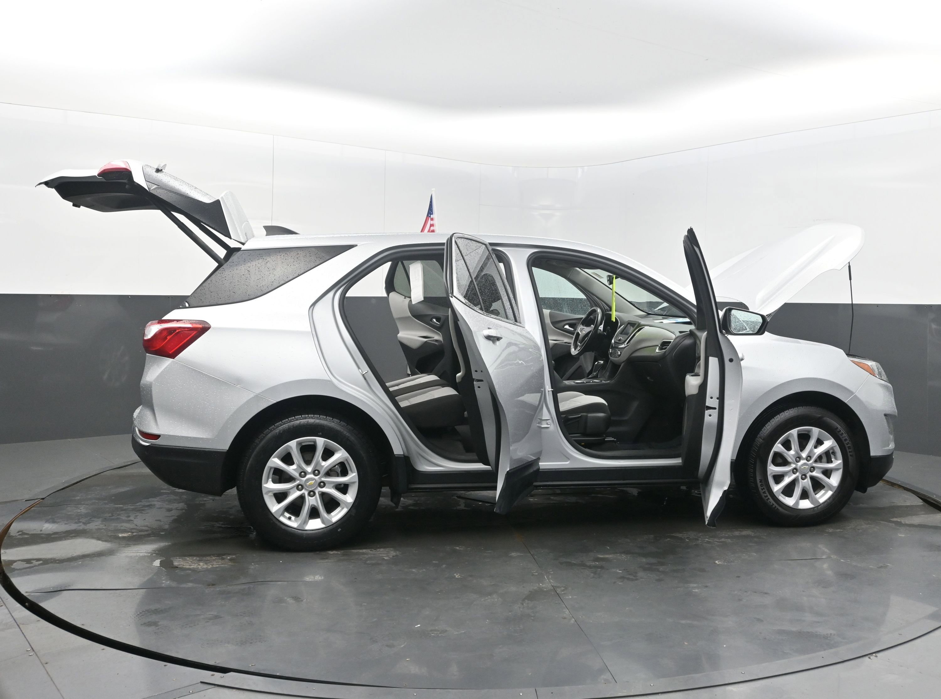 Used 2020 Chevrolet Equinox LT image 48