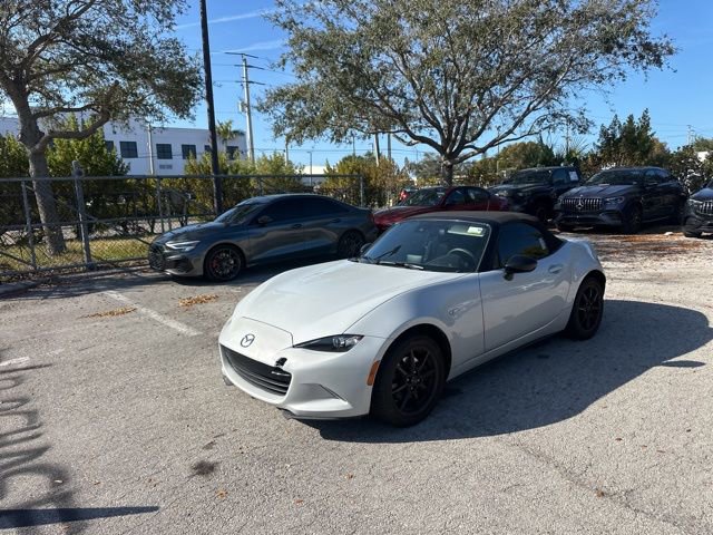 Used 2019 MAZDA MX-5 Miata Sport w/ I-ACTIVSENSE Sport Package image 7