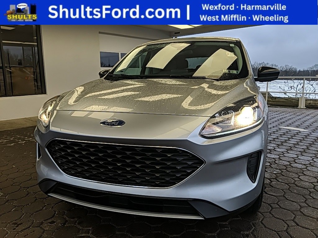 Certified 2022 Ford Escape SE w/ Convenience Package image 1