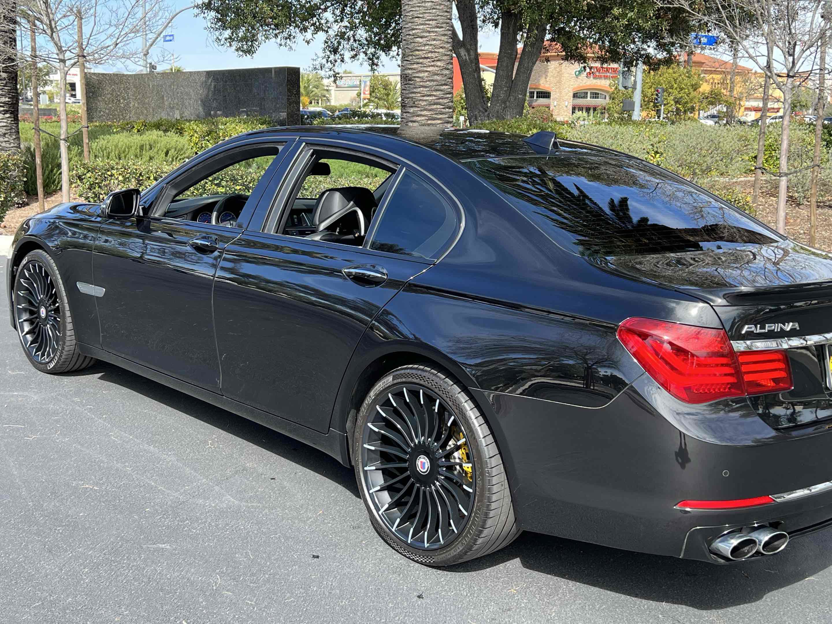 Used 2013 BMW ALPINA B7 image 38