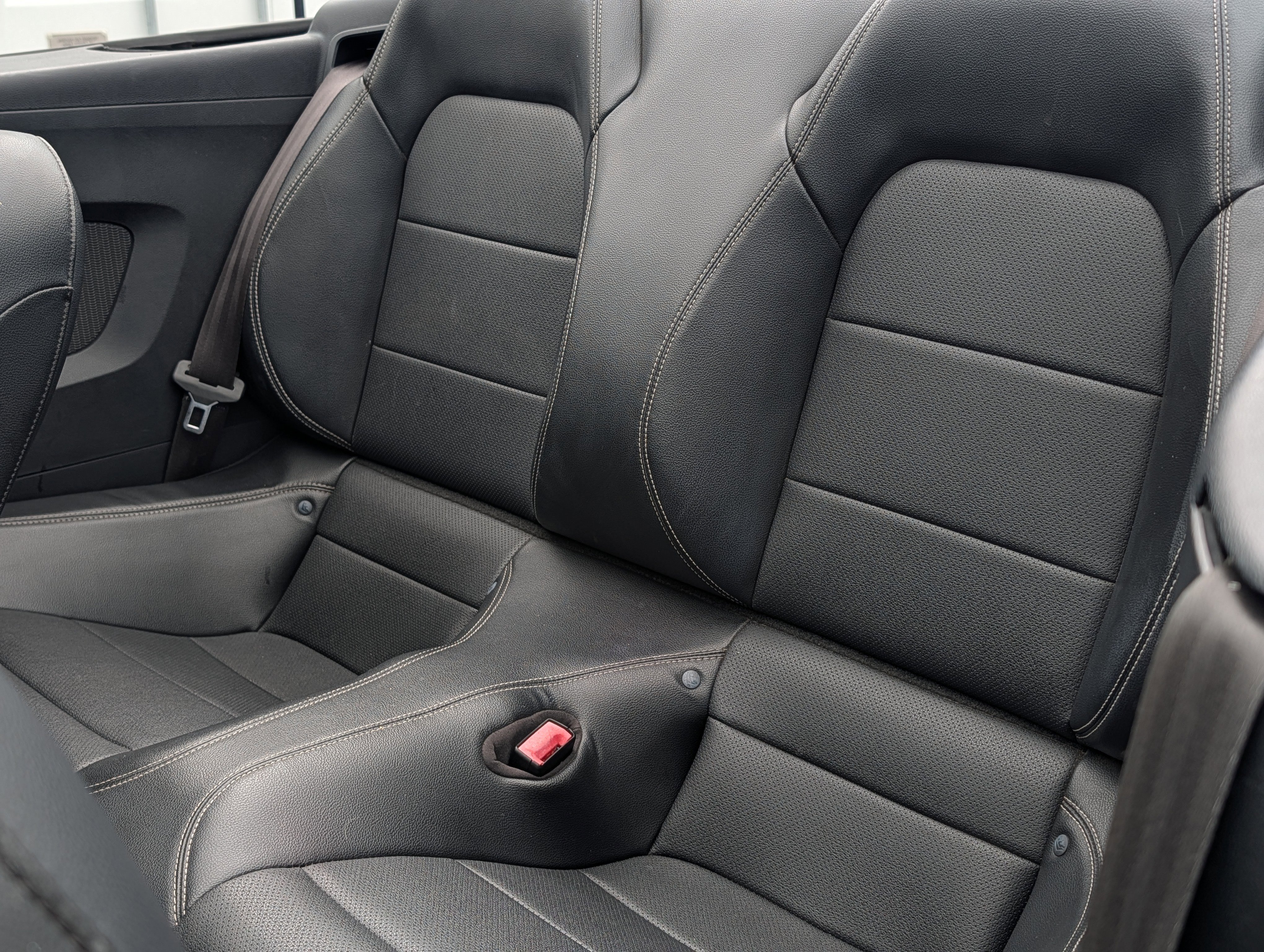 Certified 2018 Ford Mustang Premium RWD image 16