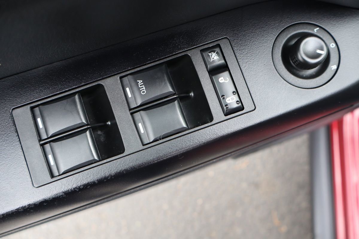 Used 2016 Jeep Patriot High Altitude image 27