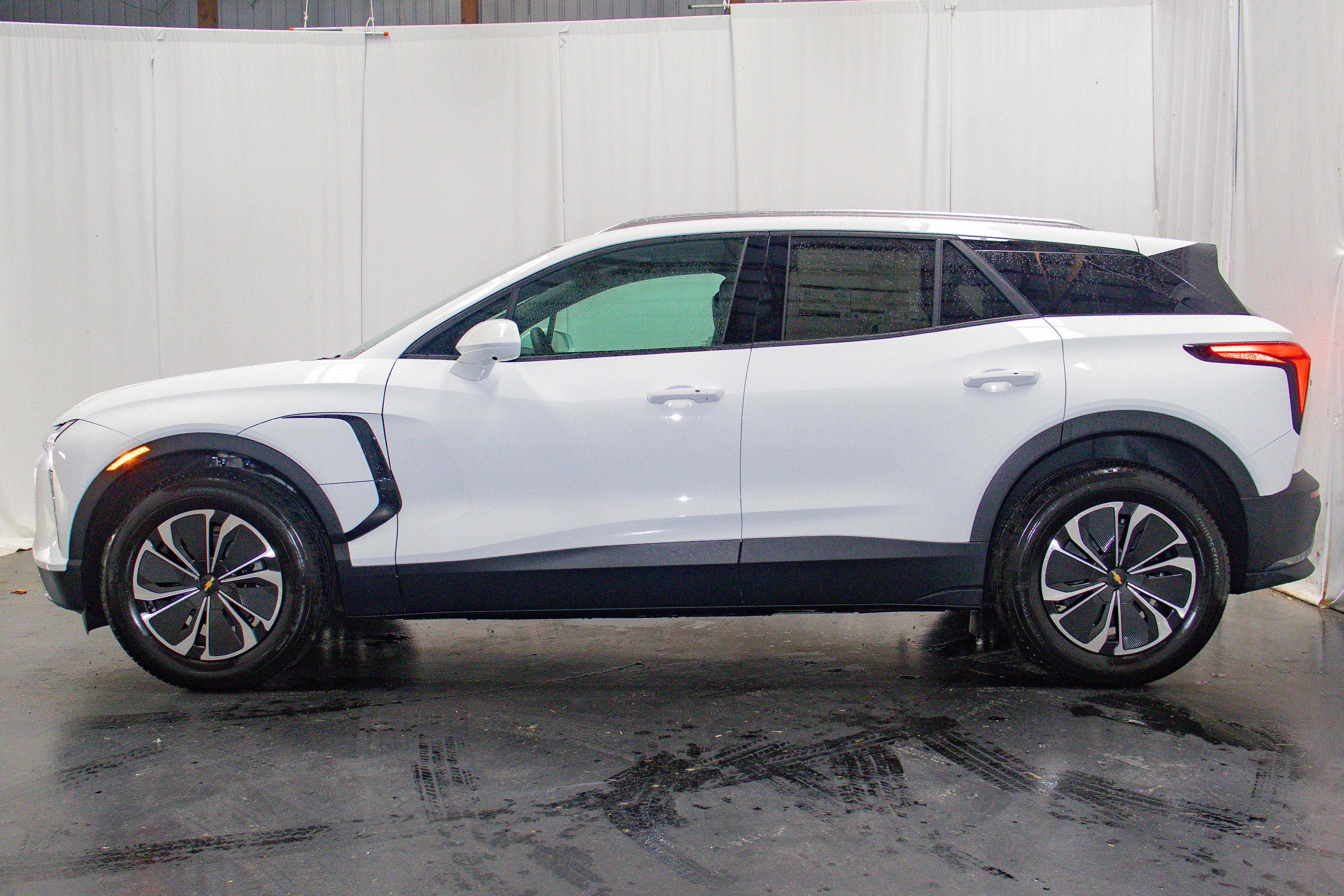 New 2026 Chevrolet Blazer EV LT AWD/4WD image 5