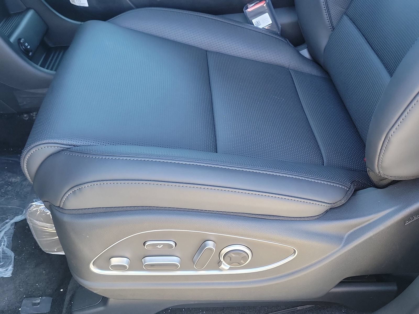 New 2026 Hyundai Palisade Calligraphy FWD image 16