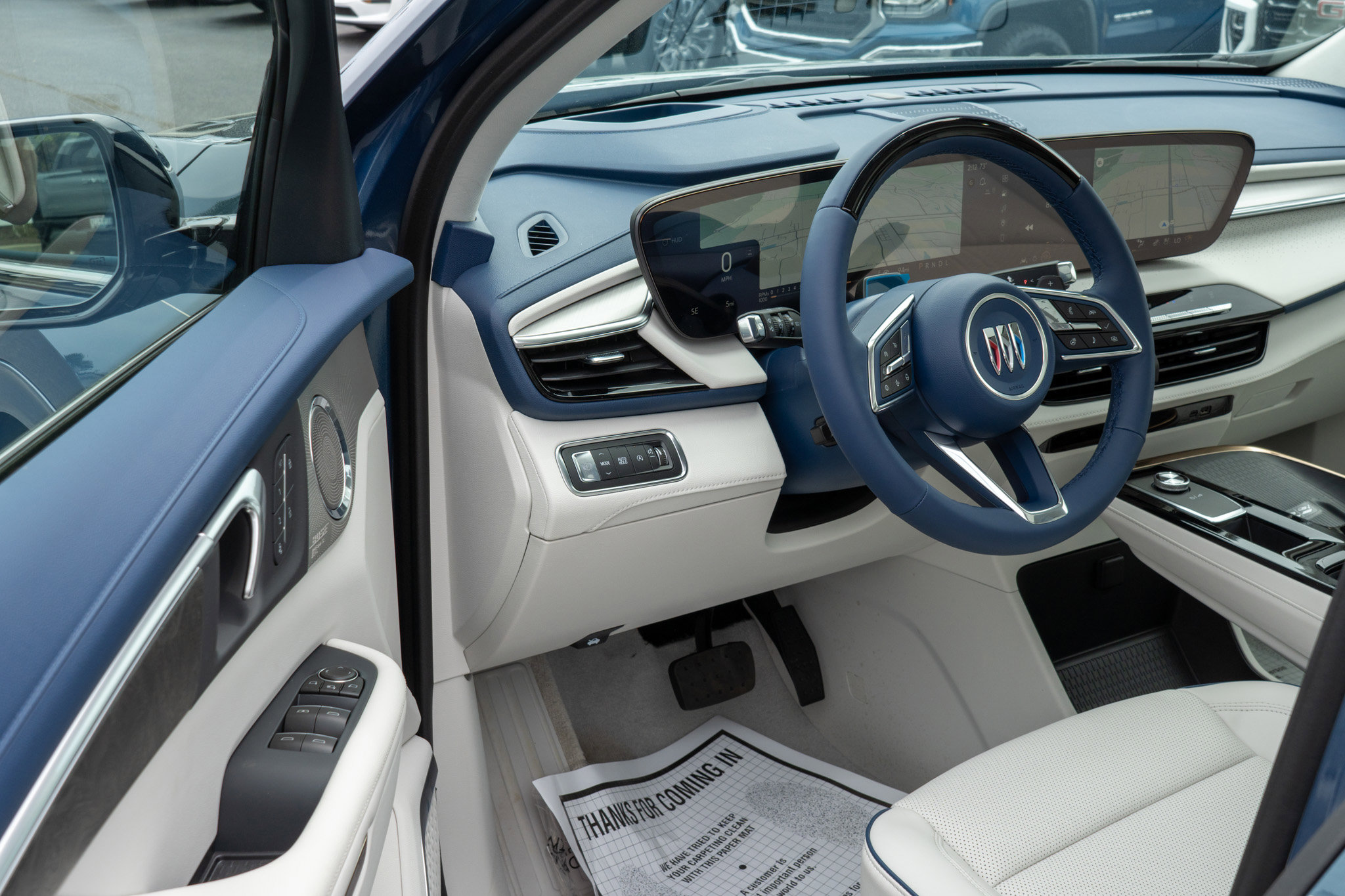 New 2026 Buick Enclave Avenir image 10