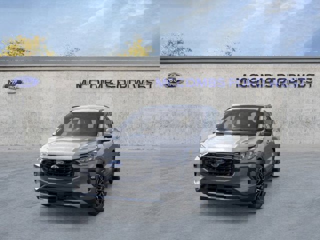 New 2025 Ford Escape SE image 3