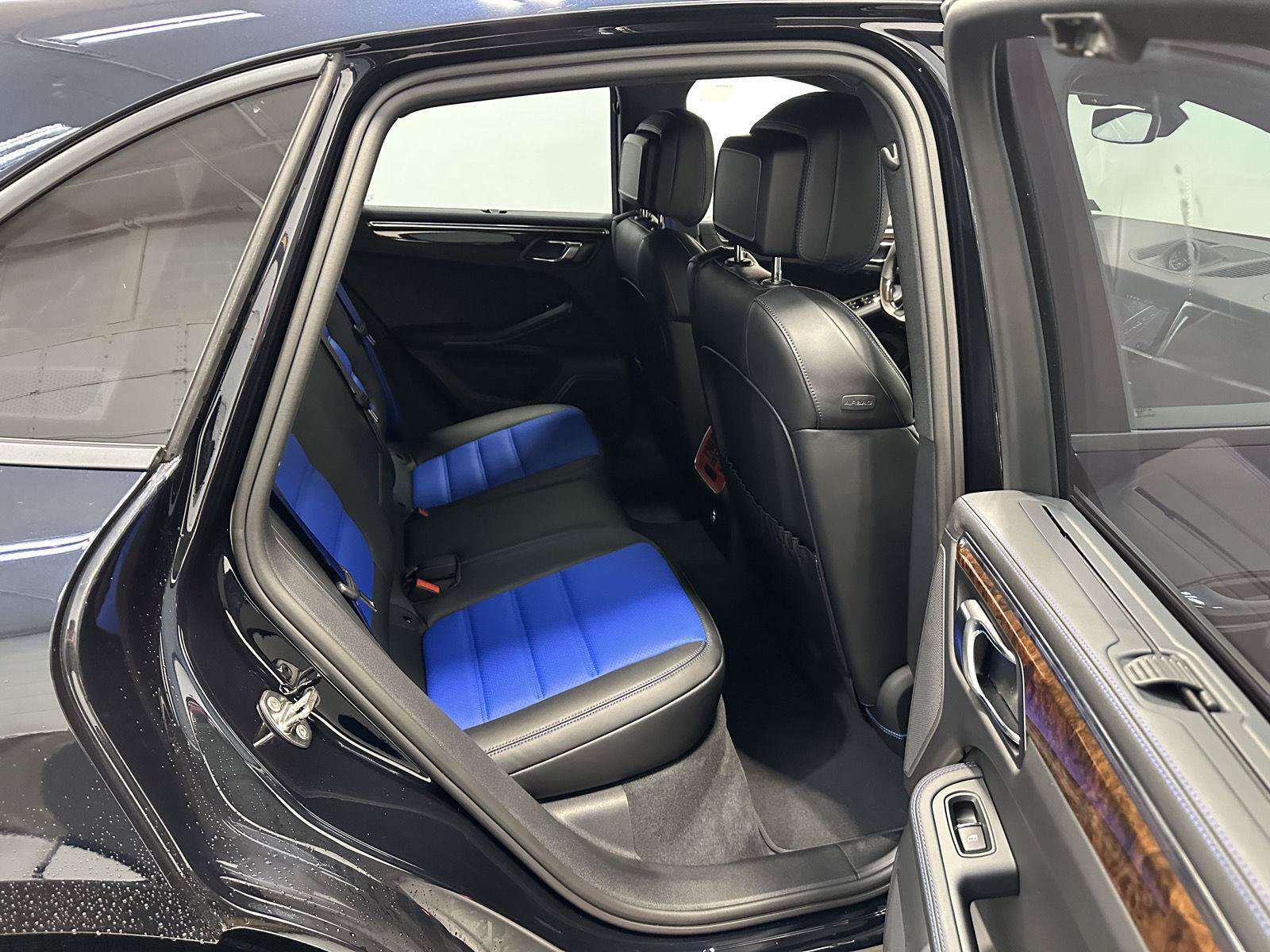 New 2026 Porsche Macan AWD/4WD image 37