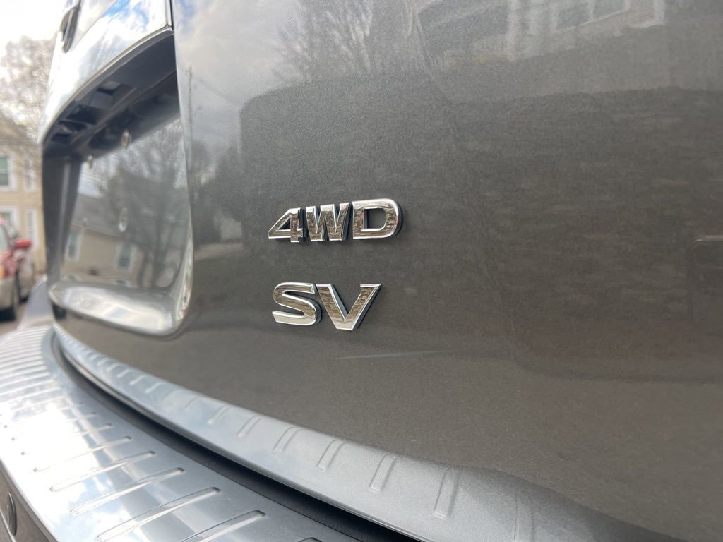 Used 2020 Nissan Pathfinder SV image 10