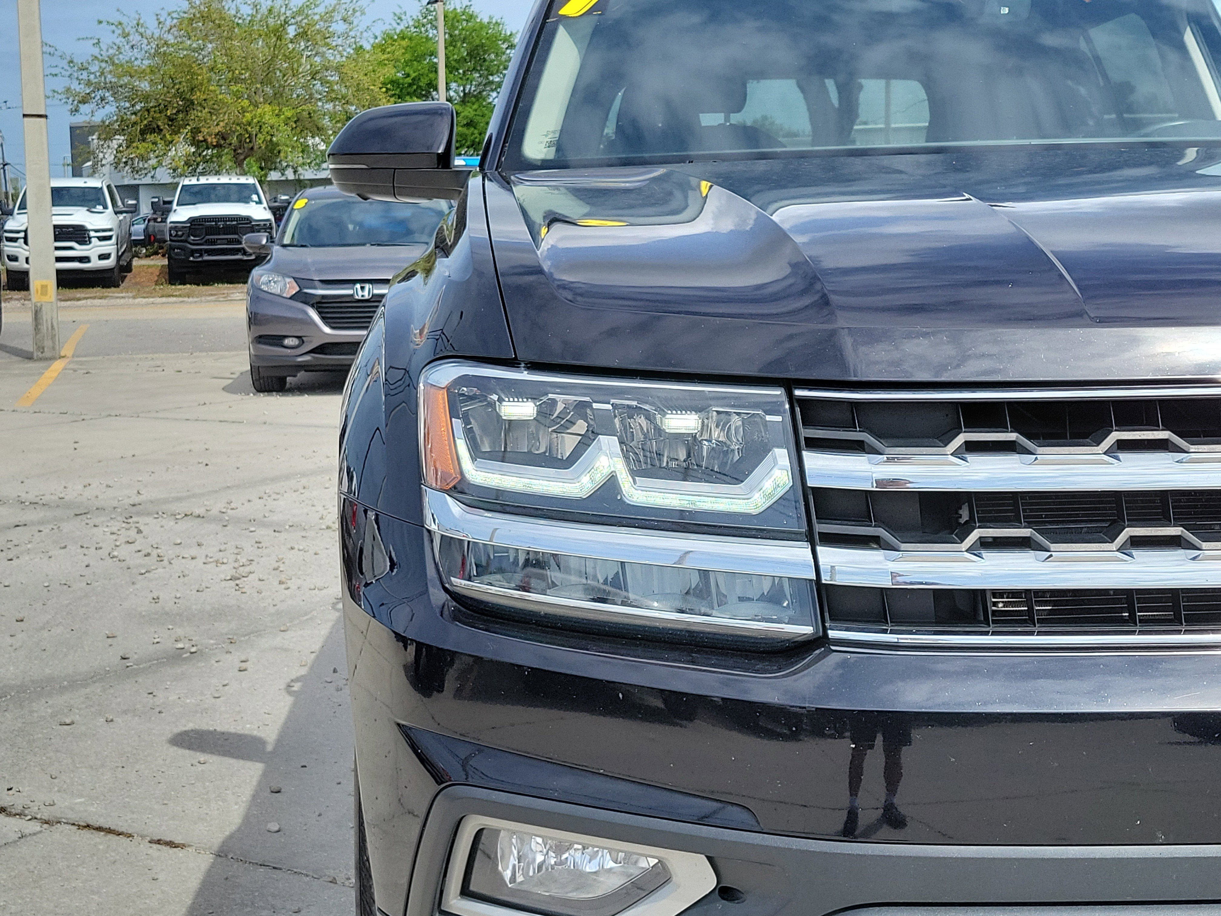 Used 2019 Volkswagen Atlas SEL Premium AWD/4WD image 7