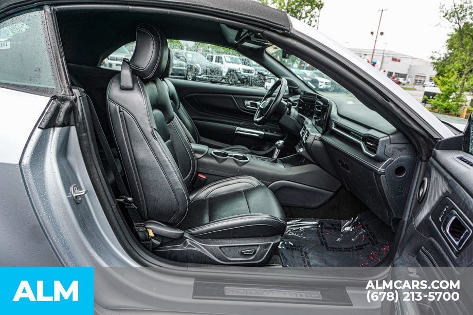 Used 2025 Ford Mustang Premium RWD image 22