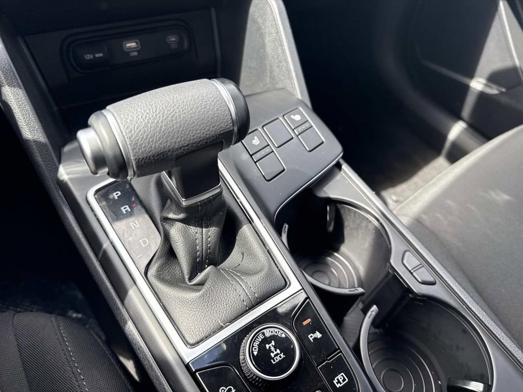 Used 2024 Kia Sportage LX image 24