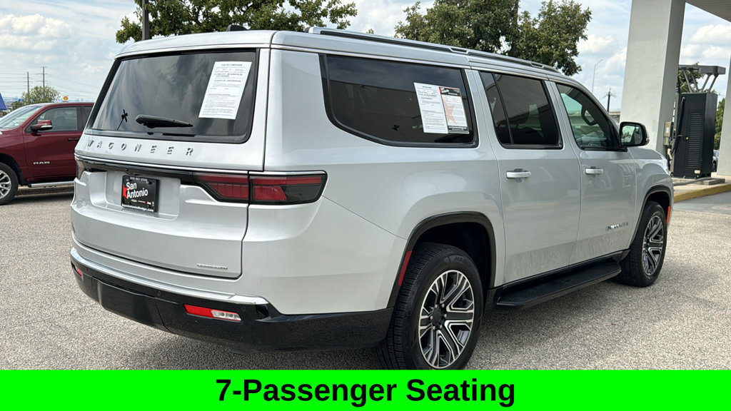 Used 2024 Jeep Wagoneer L Series II w/ Flexible Seating Group RWD image 7