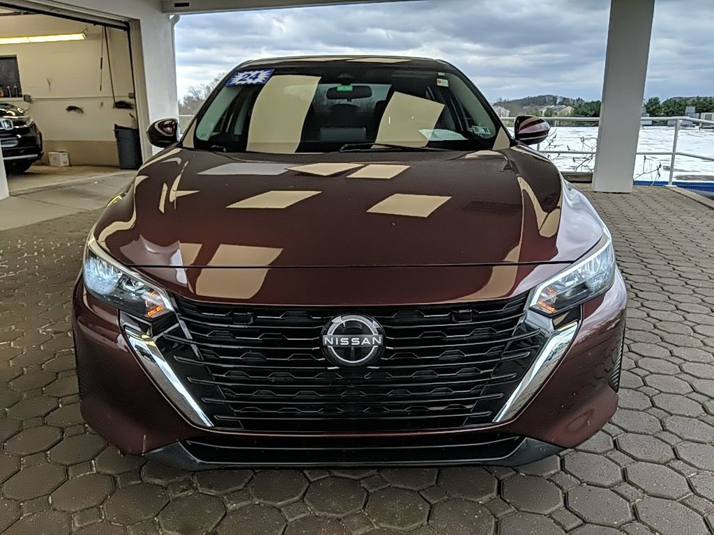 Used 2024 Nissan Sentra SV image 2